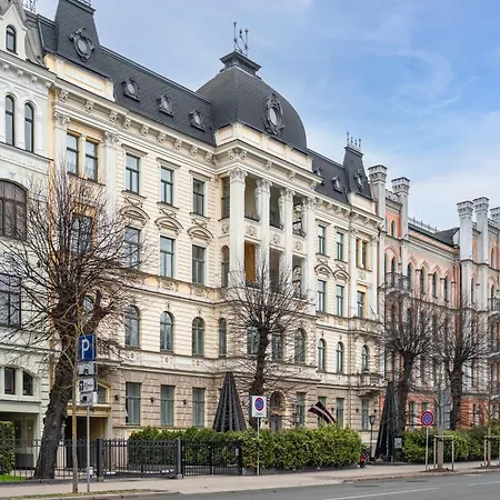Embassy Area, Spacious 2br Apartment